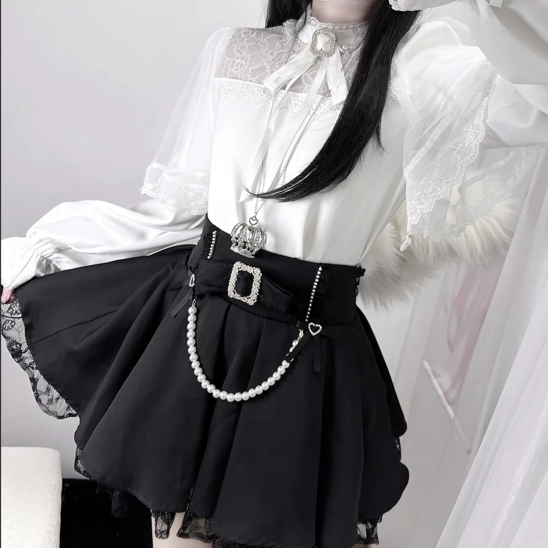 Mine Series Mass-produced Lace Long-sleeved Black White Lo Shirt Heavy Pearl High-waisted Skirt 2piece Japanese New Lolita Sets