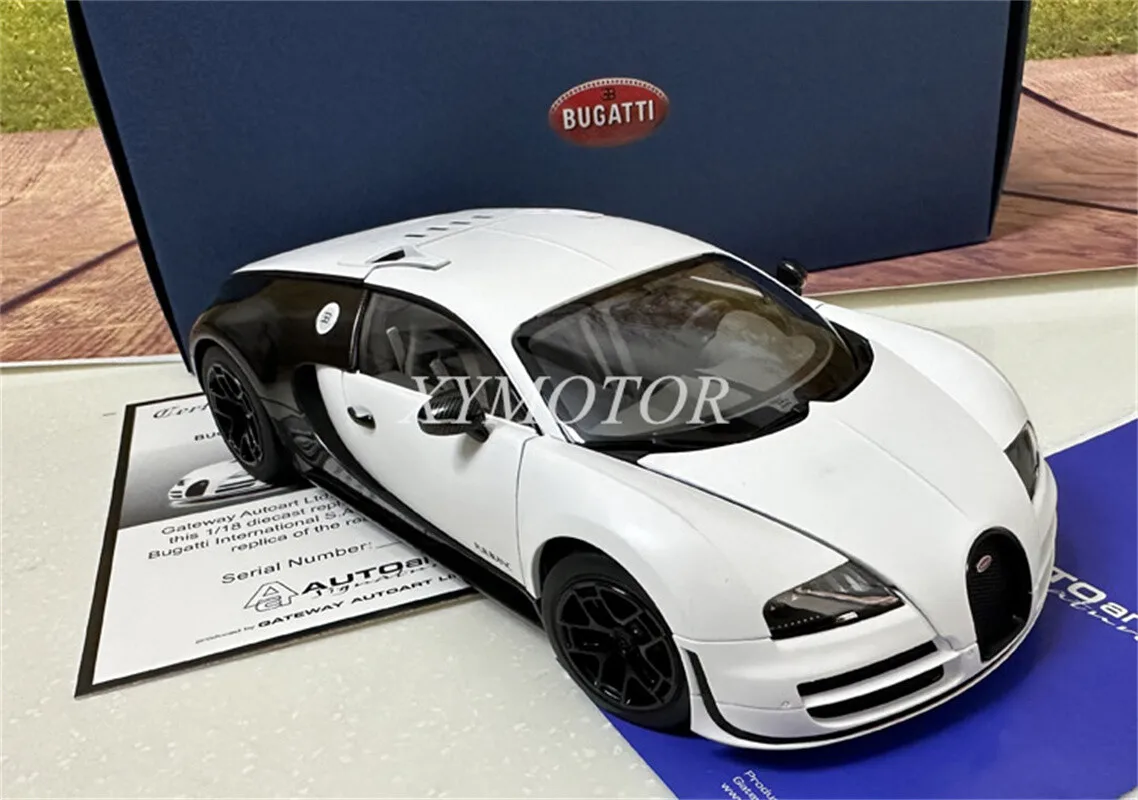 AUTOart 1:18 Bugatti VEYRON SUPER SPORT Diecast Model Car Gift panda White black
