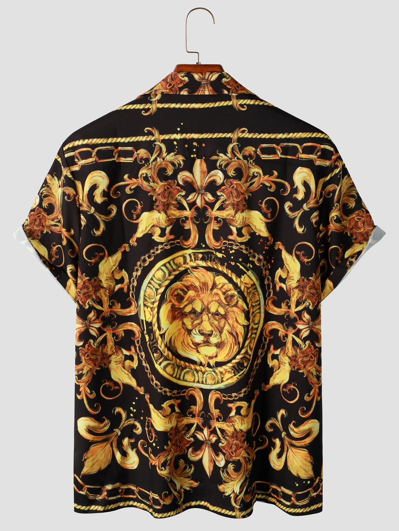 Retro Baroque Lion Print Men\'s Camp Collar Bowling Shirt - Short Sleeve Hawaiian Shirt for Daily Wear, Vacation, and Beach Resor