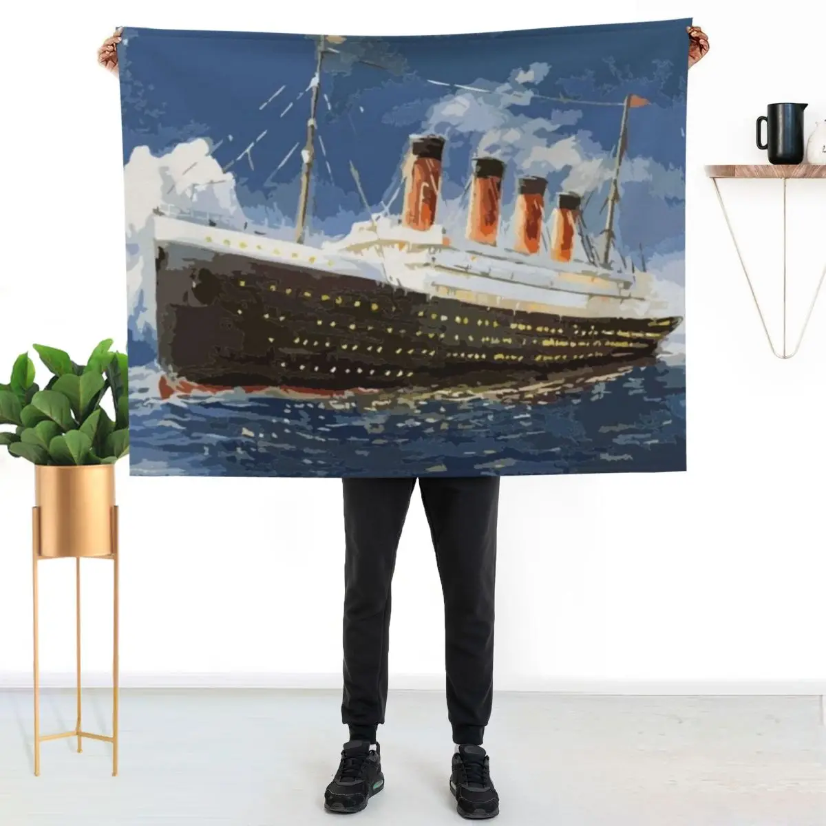 The most popular ship of all times, Titanic. Throw Blanket Warm Flannel Blanket for Couch Chair Bedroom