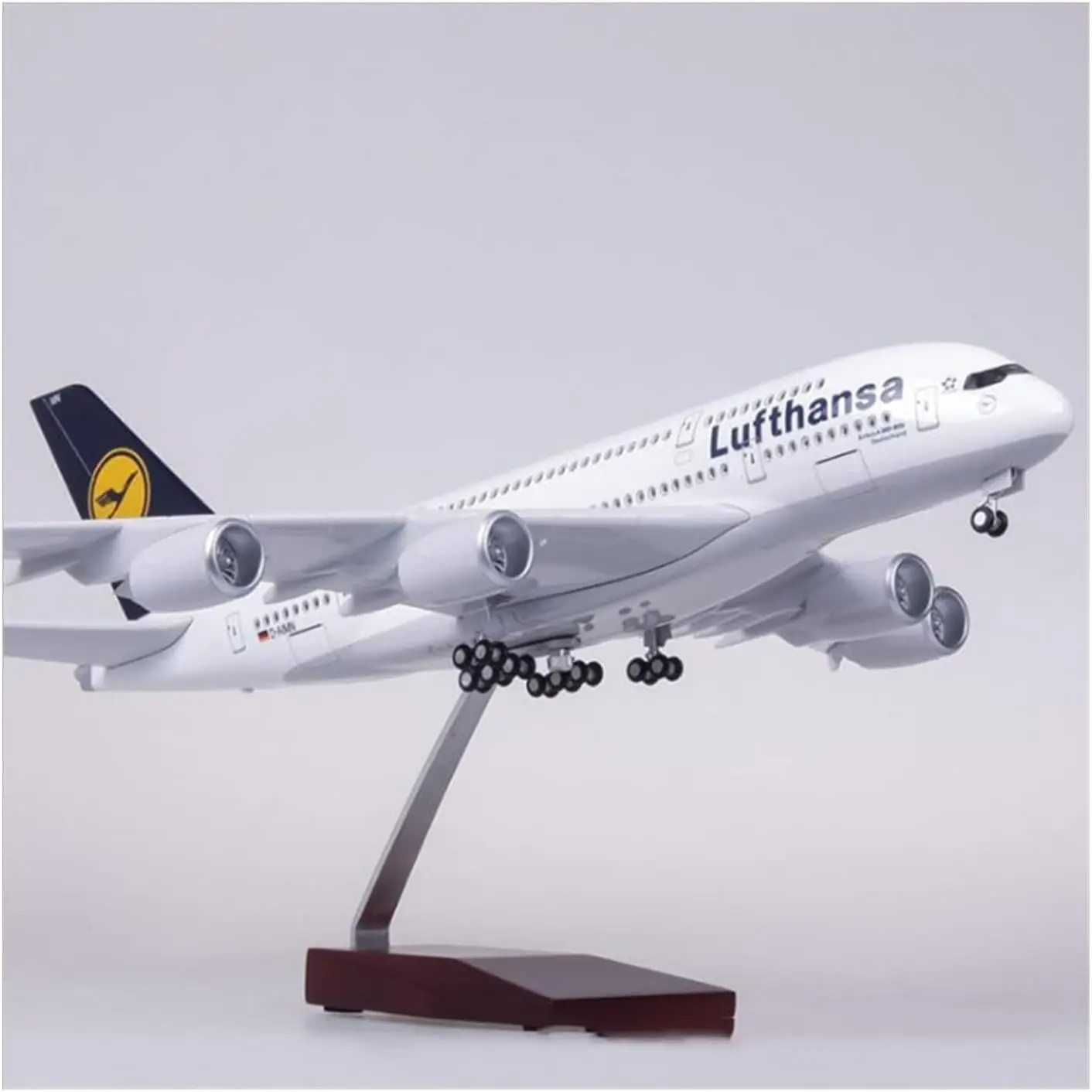 Scale Alloy Aircraft Model 1/160 Scale 50.5CM Airline Airbus 380 A380 Lufthansa Airplane Model Plane Diecast with LED Collection