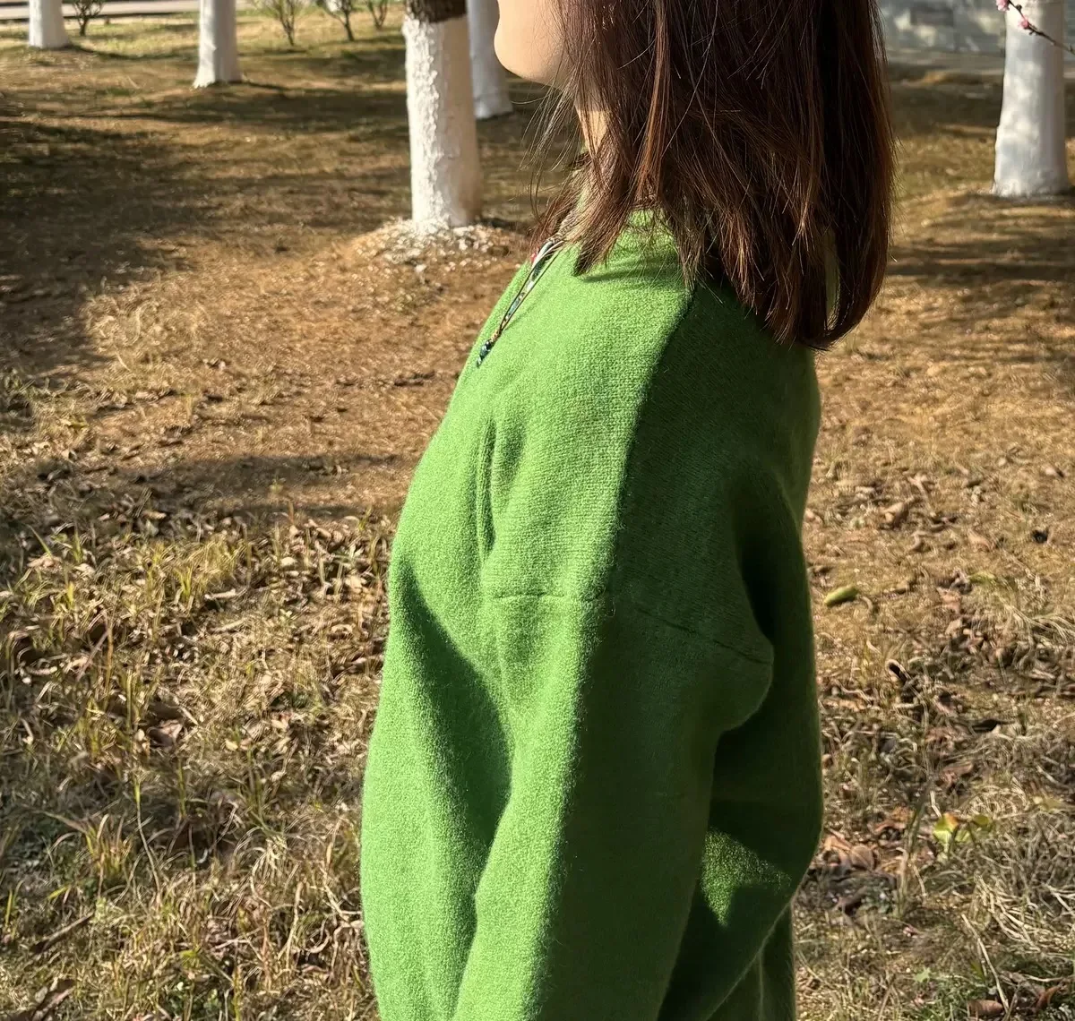 

2025 женский новый утолщенный корейский свитер с круглым вырезом, однотонный модный мягкий теплый повседневный свободный пуловер в стиле ретро