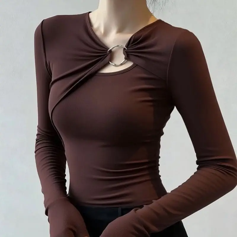 Beautiful good-looking bottoming shirt, women's design sense is unique and   high-end waist pinch coffee long-sleeved top
