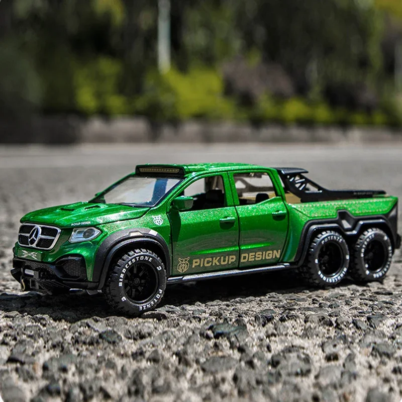 Modellino di auto in lega pressofuso di 1:28 Benz X-Class 6 x6 fuoristrada Voiture in miniatura con suono e luce auto giocattolo ragazzo