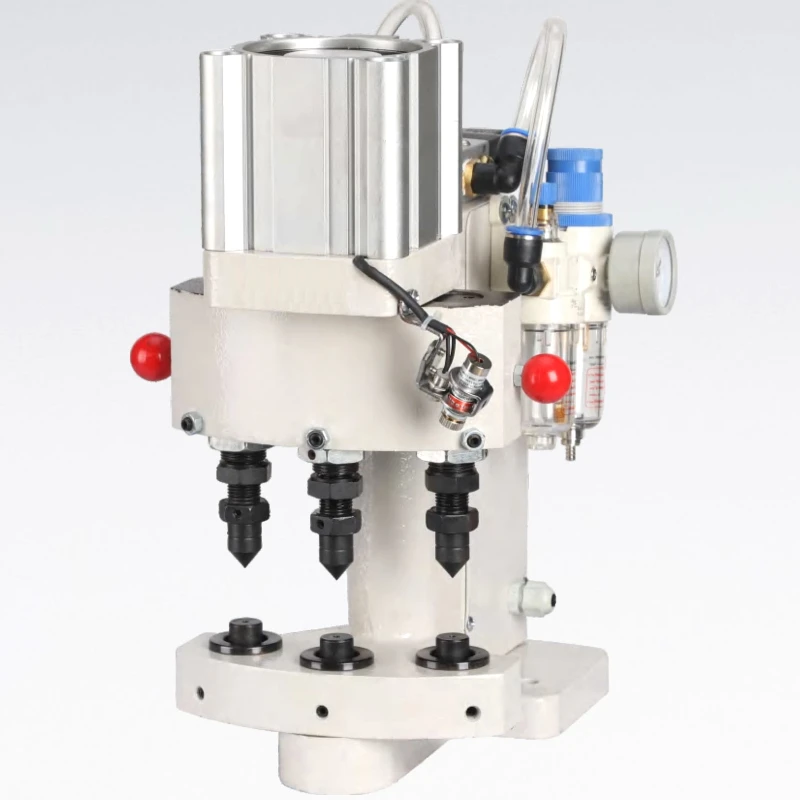 

QS-818-3 пневматический Три головки все в одном защелкивающаяся Кнопка крепежная машина швейная машина