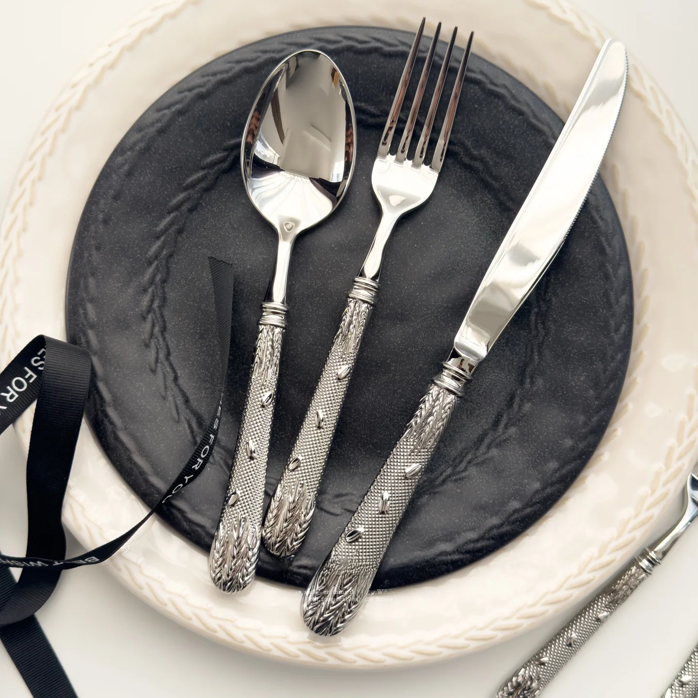 

Stainless Steel 18-10 Western Dining Set Knife Fork Spoon 4-Piece Suite Hi Colorlife Brand Everyday Gift for Adults