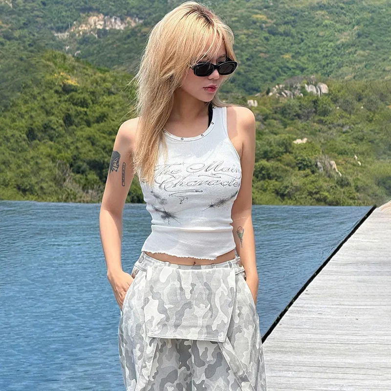 2025 Primavera Nuovo Abbigliamento da donna Tinta unita Slim-fit Street Fashion Girocollo senza maniche Gilet stampato da donna