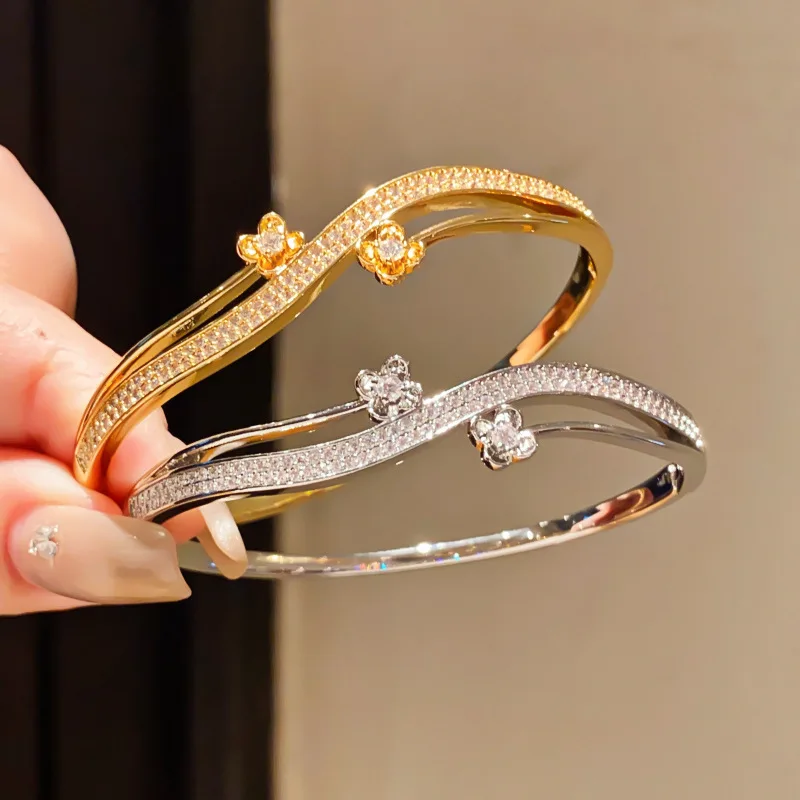 Classic Design Crystal Geometric Bangles for Women Fashion Brand Jewelry Zirconia Bracelet Party Accessories