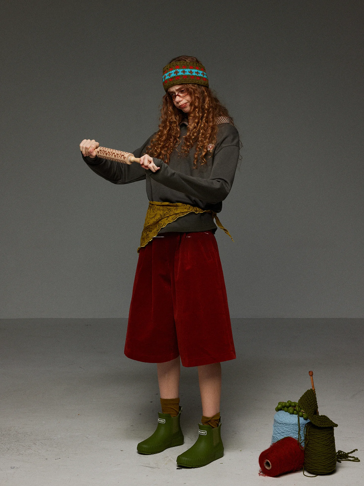 

Женская осенняя повседневная универсальная футболка с длинным рукавом и вышивкой в стиле ретро-мультфильмов, свободного кроя, для работы и повседневной носки