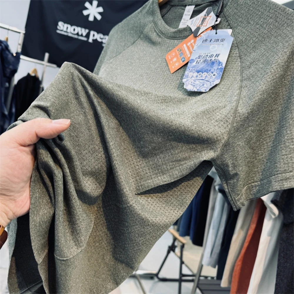 تي شيرت Miosam عالي الجودة للرجال صيفي سريع الجفاف وتكنولوجيا الراحة يمتص العرق وتبريد الهواء للجنسين تي شيرت رياضي للياقة البدنية