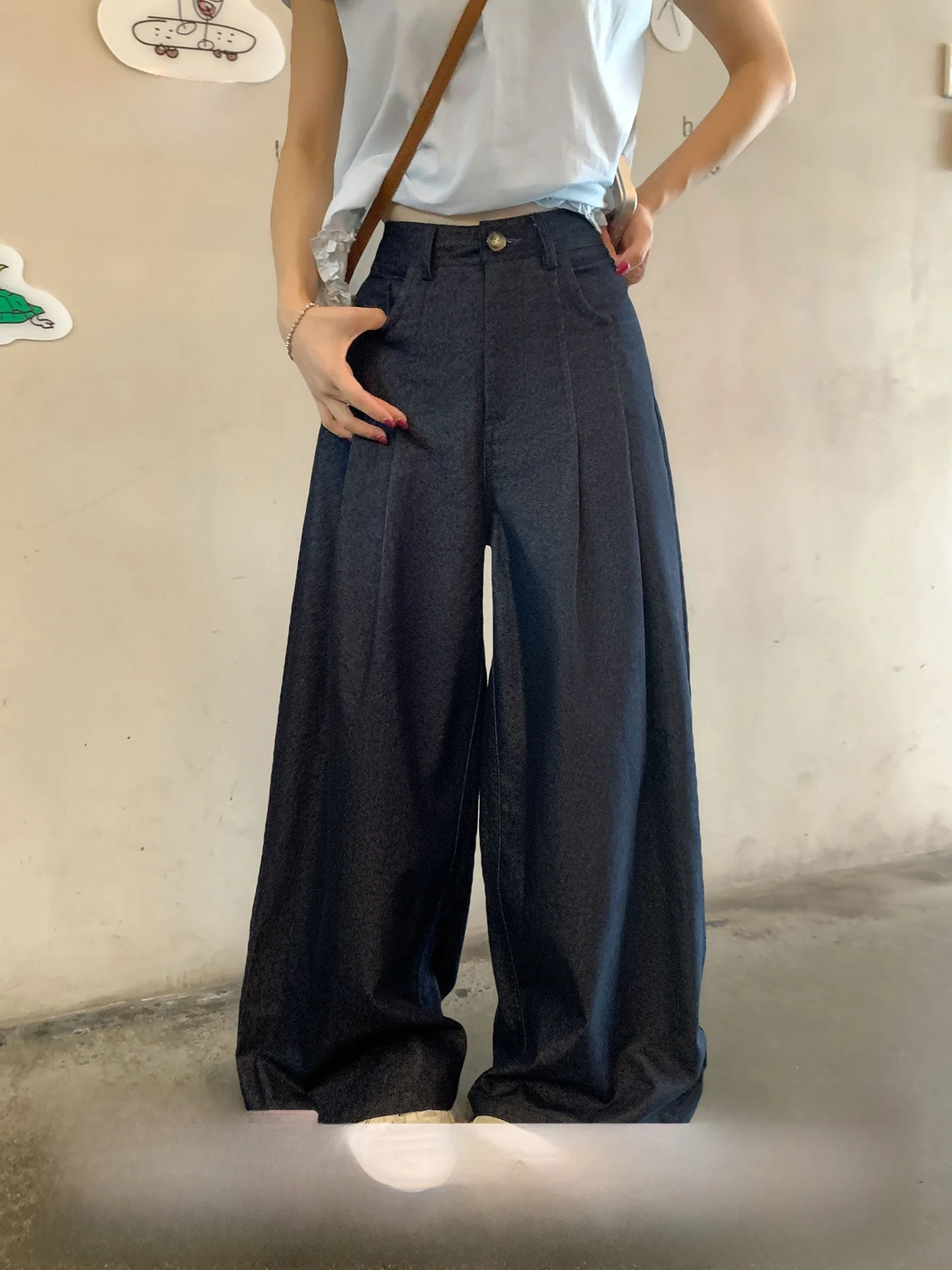 

High Waist Wide Leg Straight Cut Loose Feel Denim Jeans Women's Summer Casual Cotton Trousers Comfortable Drapey Long Pants