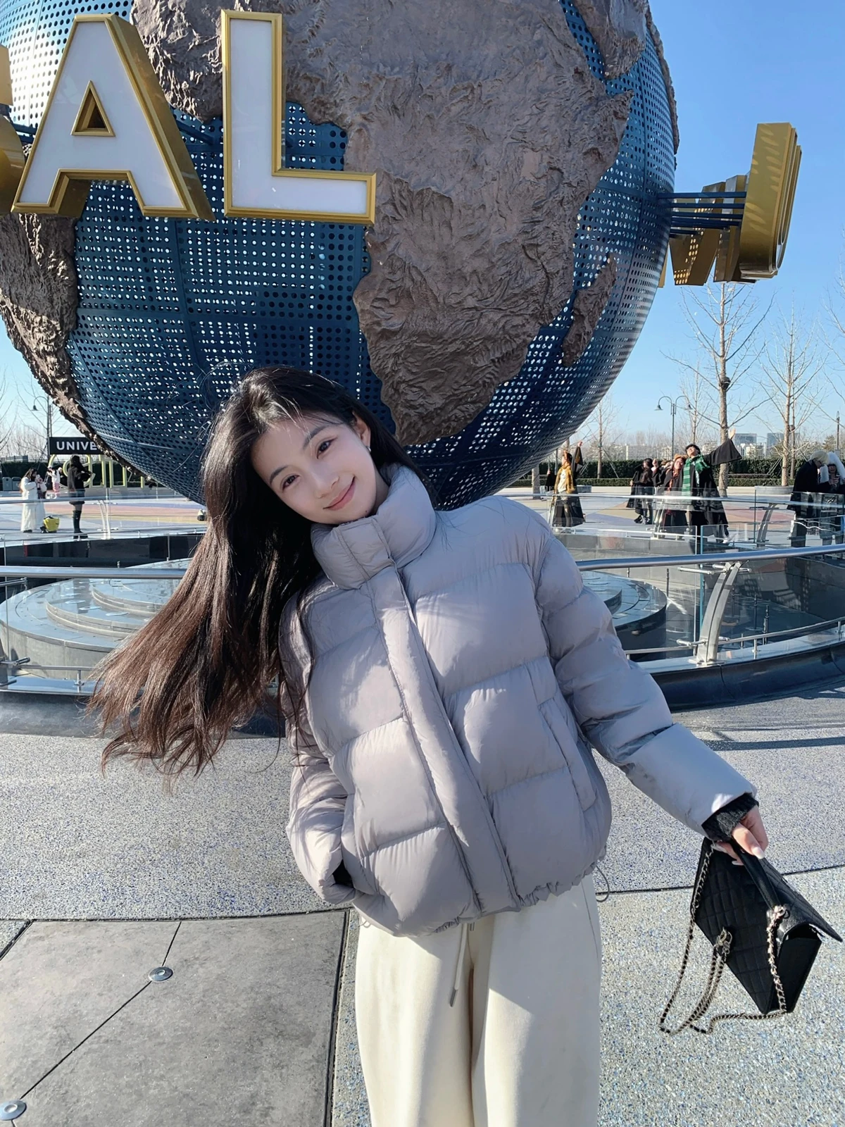 

Легкий пуховик для женщин: новая осенне-зимняя коллекция, теплый, не стесняет движений, для повседневной носки