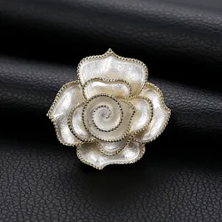 Trendy Camellia Women Brooch Elegant Flower Pins Female Wedding Party Daily Coat Dress Scarf Clothing Accessories Jewelry Gift