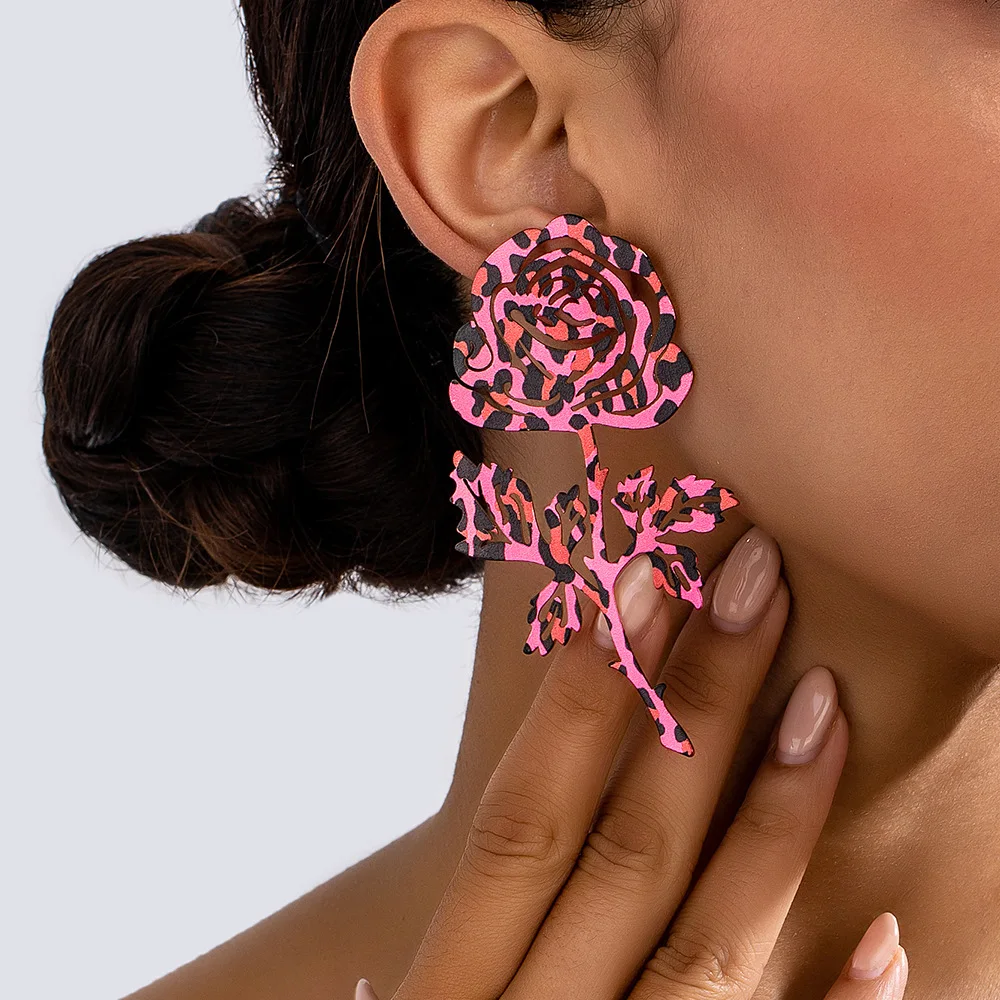 Гипербола, металлические полые серьги-капли с цветком розы для женщин, очаровательные массивные серьги с леопардовым принтом Brincos, элегантные ювелирные изделия Гипербола, металлические полые серьги-капли с цветком розы для женщин, очаровательные массивные серьги с леопардовым принтом Brincos, элегантные ювелирные изделия
