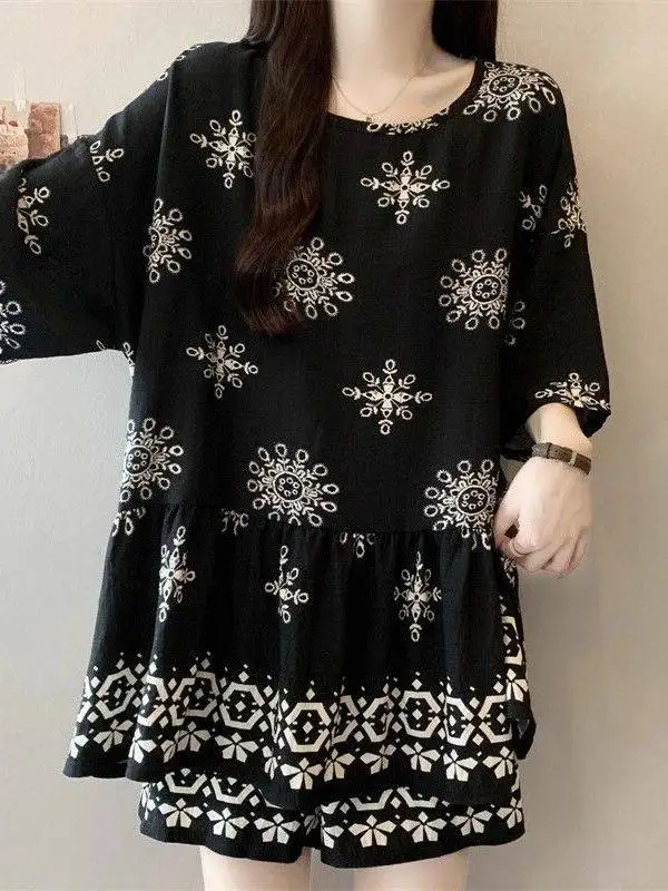 

Summer Casual Bohemian Style Women's Short Sleeve Two-Piece Set plus Size Comfortable Vacation Wear Floral Print Loose Fit