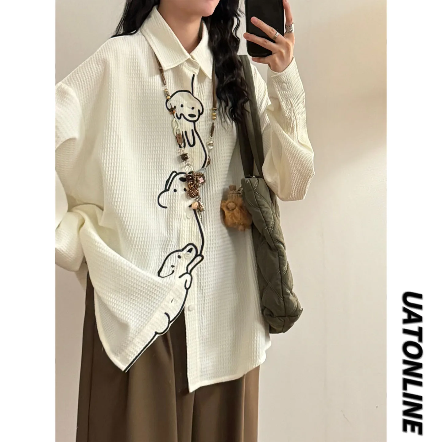

UATONLINE Autumn Winter Loose Fit Casual Long Sve Embroidered Doggiesfle irt Top Neutral Sle Collar Button Closure