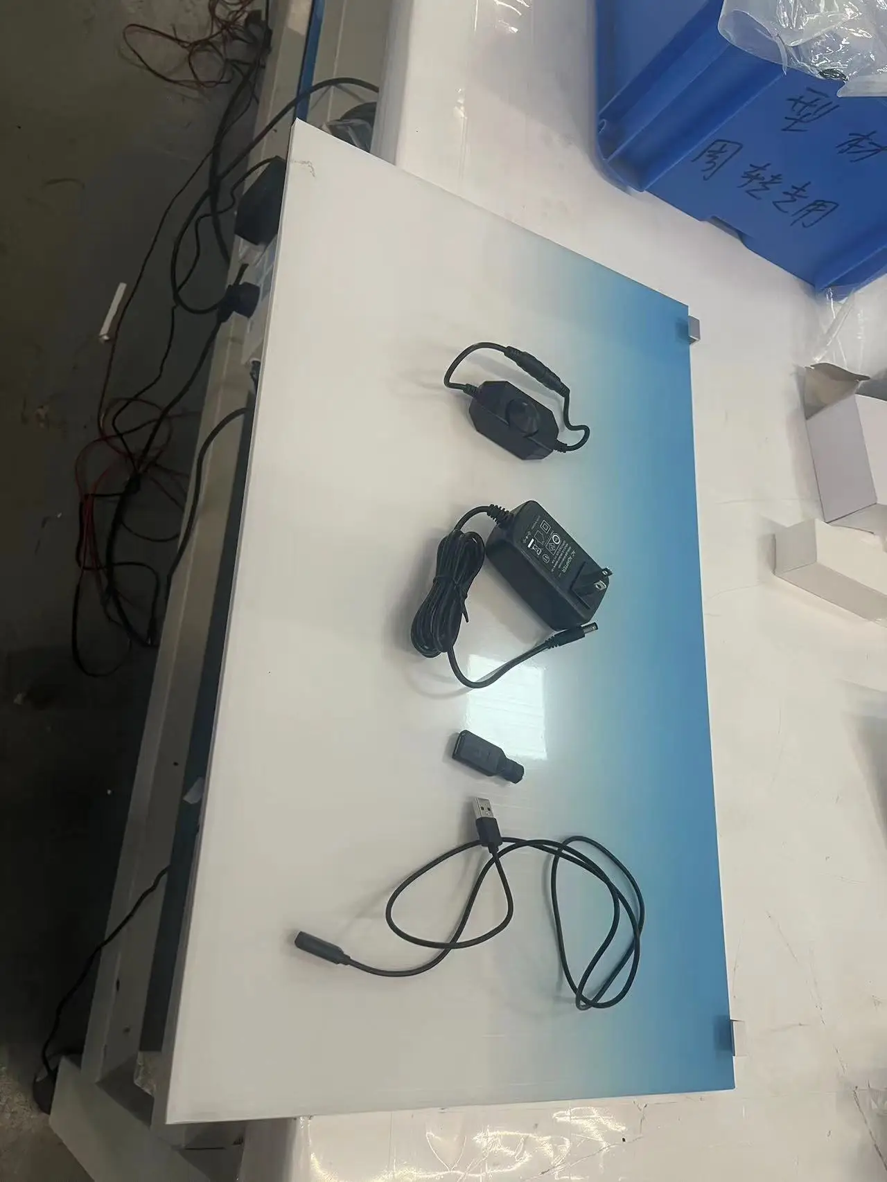 RGB Color Changing Aquarium Light, Customizable Borderless LED Fish Tank Background Lamp with Remote