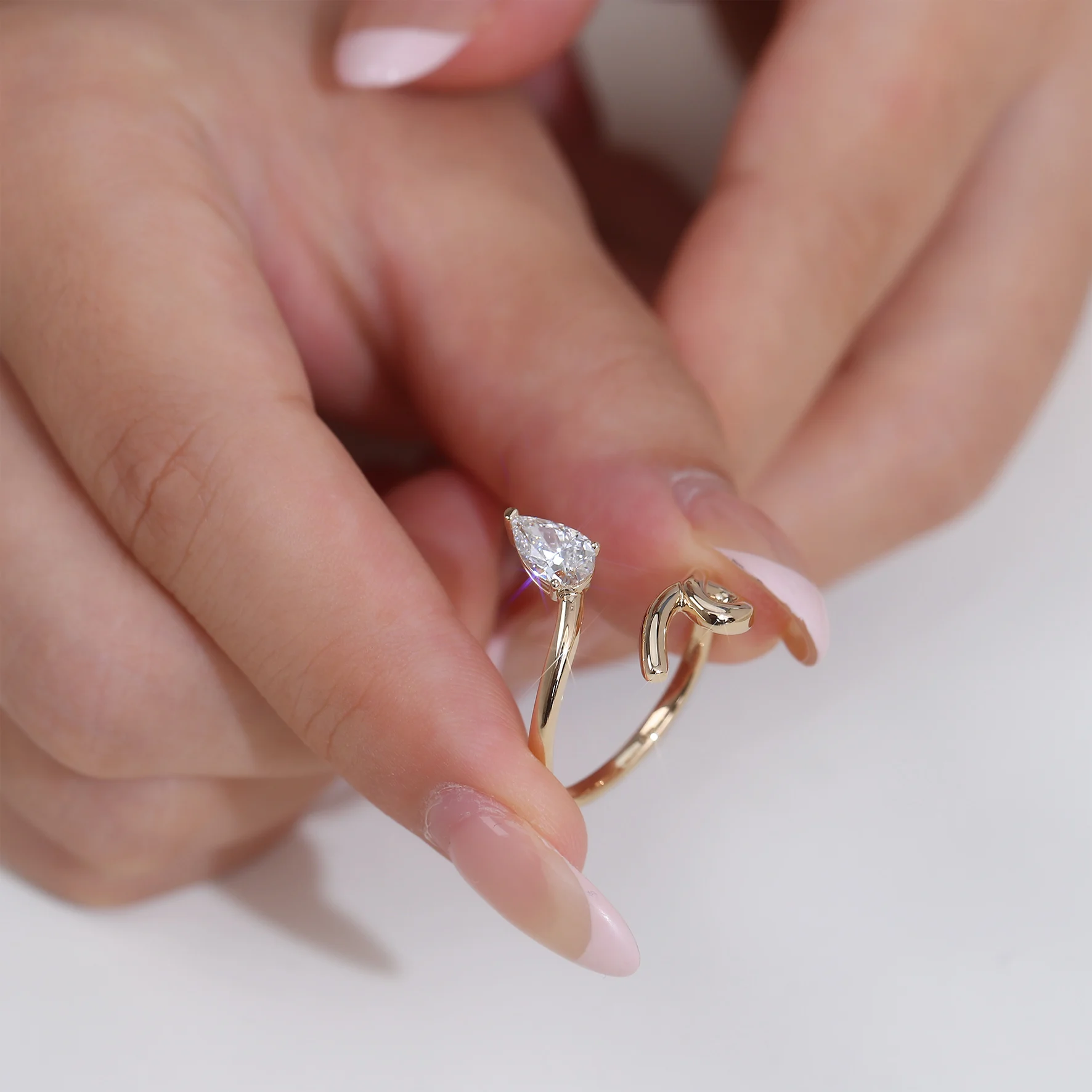 Anello regolabile serpente provenzale 18KGold 1ct Taglio a pera IGI E/VS1 Anello con diamanti coltivati in laboratorio Anelli animali alla moda Personalizzati personalizzati