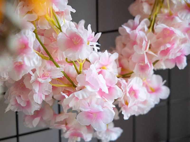 180 cm künstliche Sakura-Blumen, Großhandel, Ranken, Hochzeit, Garten, Rosenbogen, Heimdekoration, Seiden-Scrapbook-Hintergrund, Wandpflanzen – Detail 2