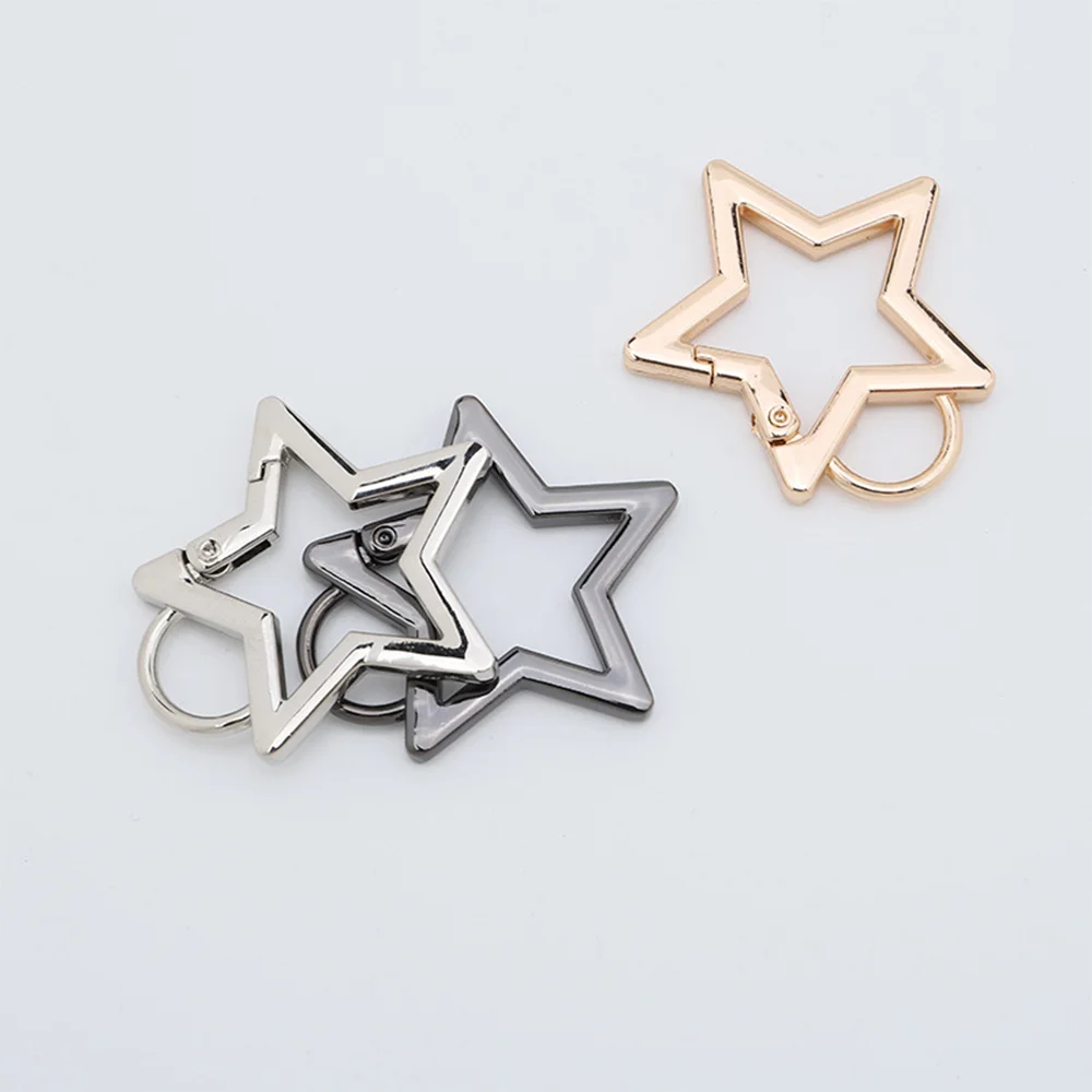 

Hollow Star Shaped Spring Clasp Metal Carabiner Keychain Bag Clip Hook Dog Chain Buckle Connector DIY Jewelry Making Accessories