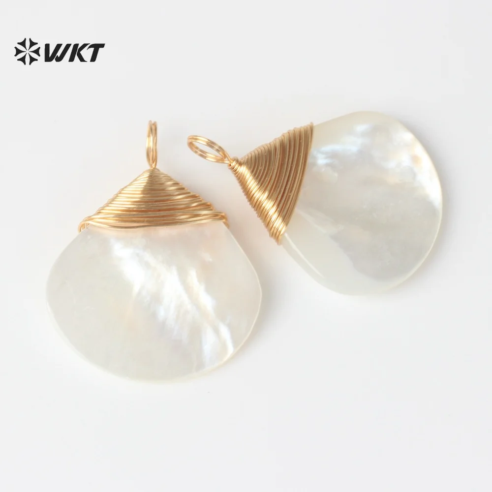 

WT-JP443 Newest Sales Handmade Winding Wire Triangle Fan Shape White Shell Charm Pendants For Earrings Jewelry Accessories