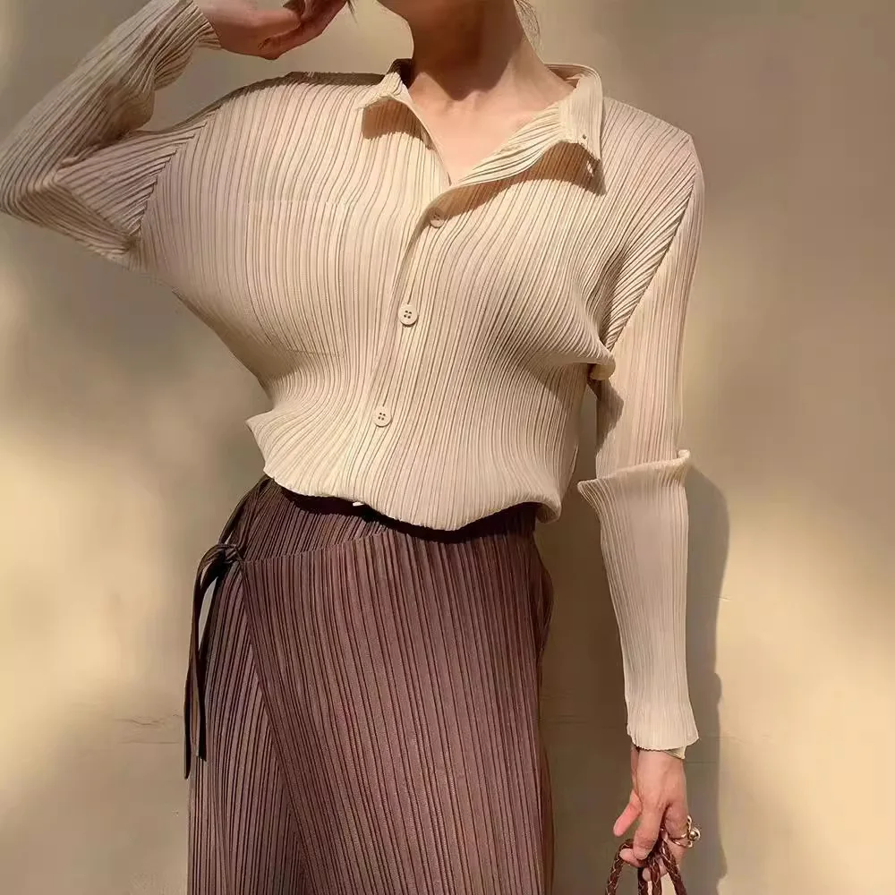

Miyake Pleated Single-breasted Shirt 2025 Summer New High-end Pleated Retro Trend Stand-up Collar Thin Shirt