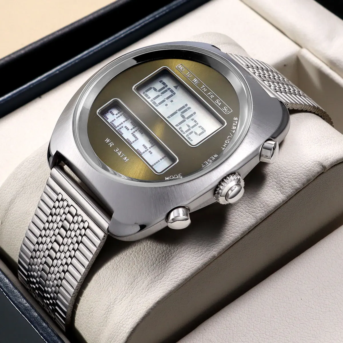 

Электронные часы с двойным дисплеем для мужчин, цифровые наручные часы унисекс в стиле ретро с ремешком из нержавеющей стали, месяц, дата, год, подсветка