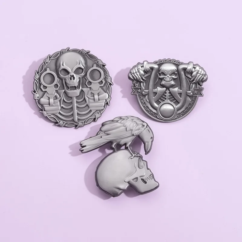 Punk style silver metal pin motorcycle skull crow brooch backpack lapel jacket decoration badge Halloween gift jewelry wholesale