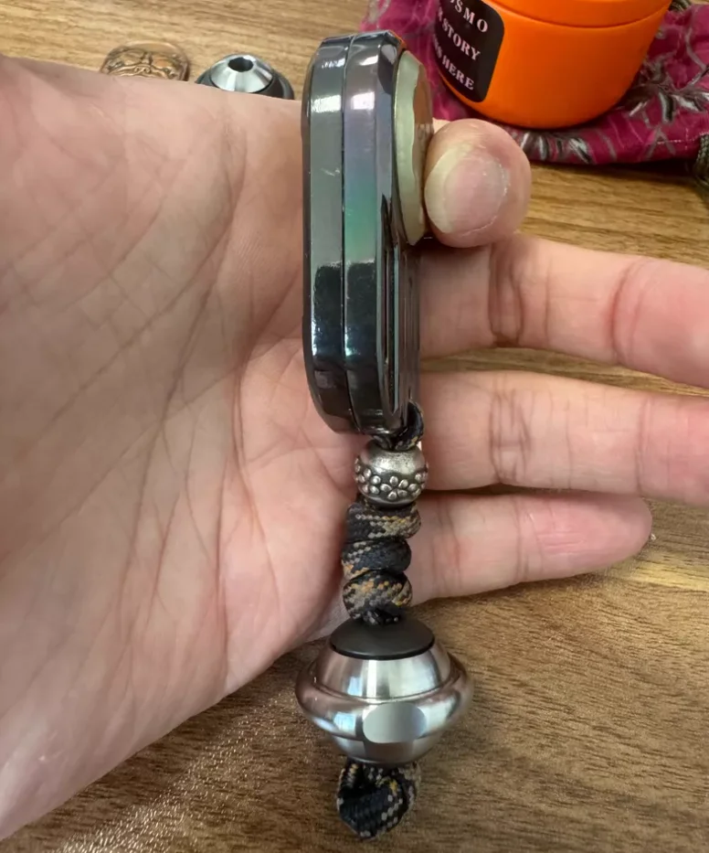Used EDC TK promotes zirconium rainbow dazzling rainbow old dog OEM white copper galvanized fidget slider decompression toy
