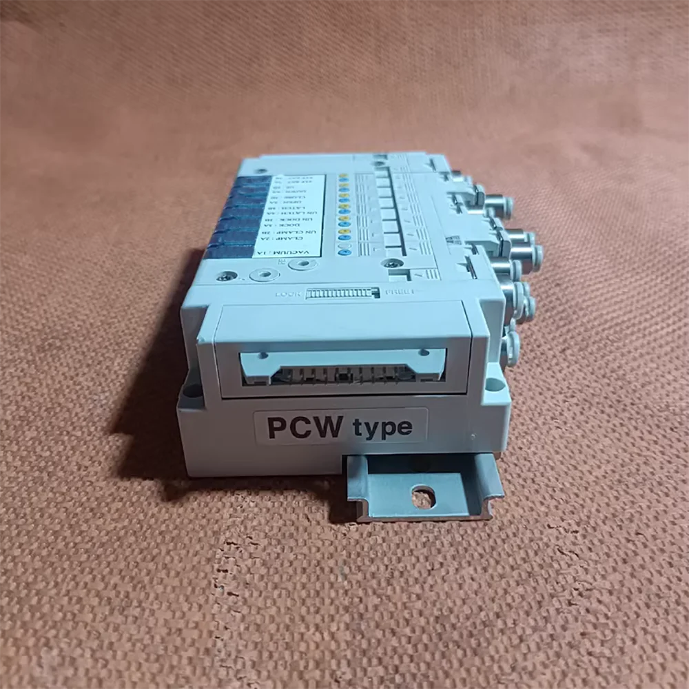 

Группа электромагнитных клапанов SJ3260-5FZ-C4