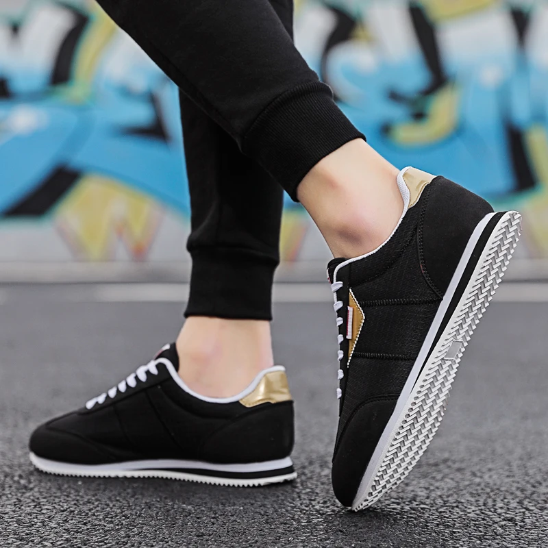 Hot Sale Casual Shoes Mens Lightweight Comfortable Sneakers Men Flats Shoes Breathable Fashion New Arrive Forrest Shoes Men