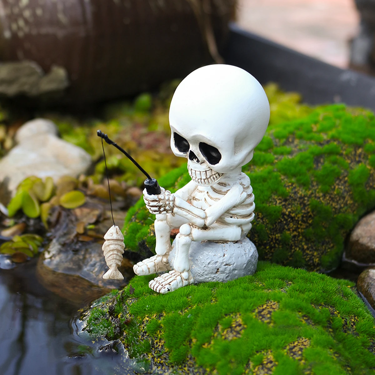 

Shaking Fishing Skeleton Resin Crafts - 3.77-inch Funny Skeleton Angler Dynamic Shaking Head Design