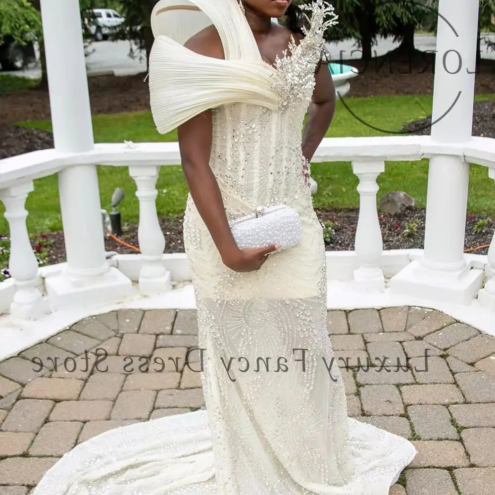 Abiti da ballo di cristallo con perline di lusso 2025 Ornamenti 3D Abiti da sera con strass a sirena Abiti da cerimonia personalizzati