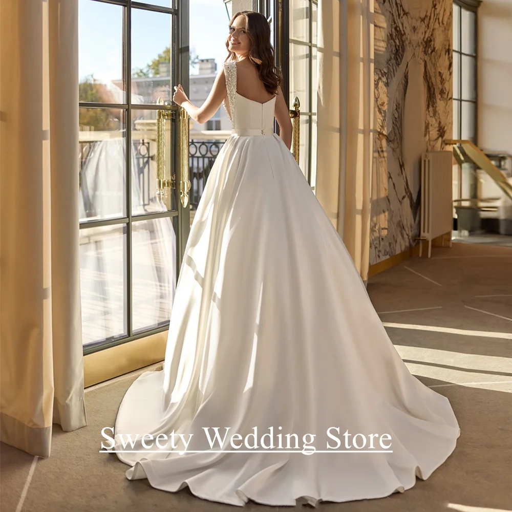 Elegant Woman Wedding Dresses Robe De Mariee Customized Square Neck Sleeveless Pleat Pearls Satin Bridal Gown Sweep Train
