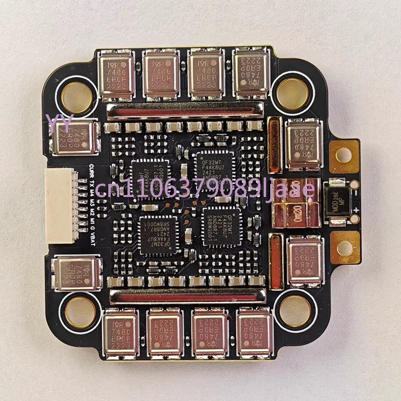 

Полетный контроллер FlyingRC 75A 4IN1 ESC 4-в-1 для гоночных дронов V3.2 Gold Sealed MOS 32 Bit