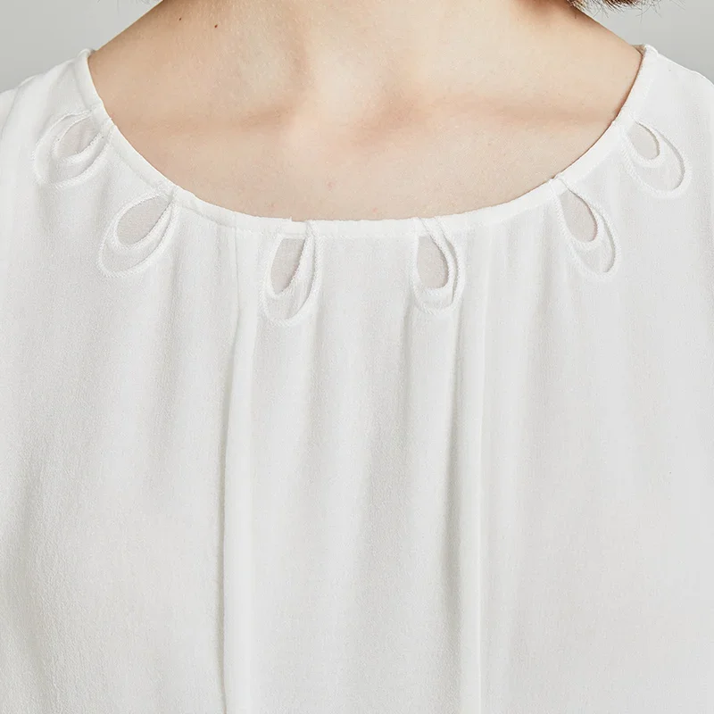 Voa chá branco três camadas georgette seda pura oco em torno do pescoço lanterna manga curta cintura vestido de seda doce ae2059