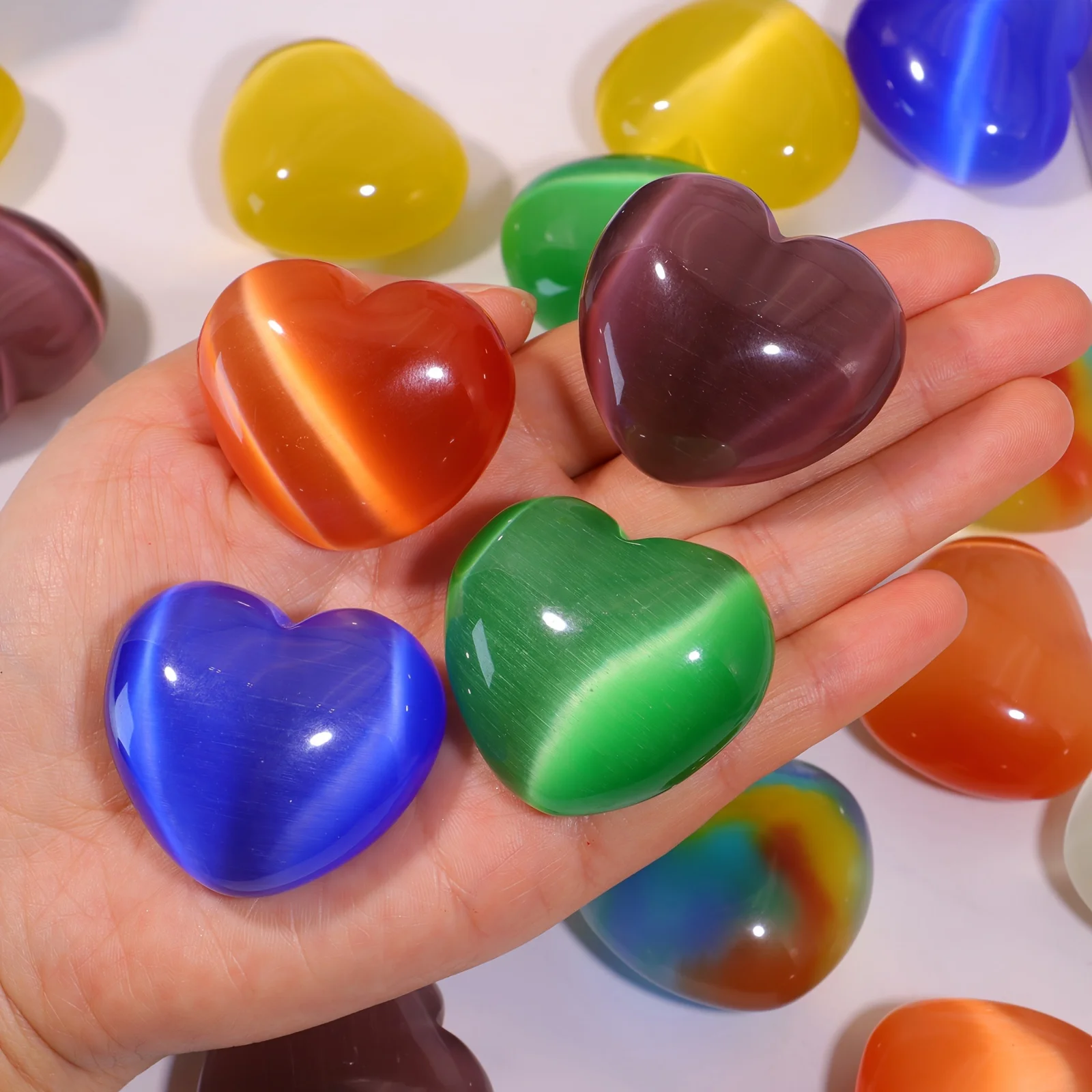 

Cat's Eye Heart-Shaped Crystal Ornaments - Lucky Stones, Home Decorative Love Hearts, Exquisite Small Gifts for Loved Ones