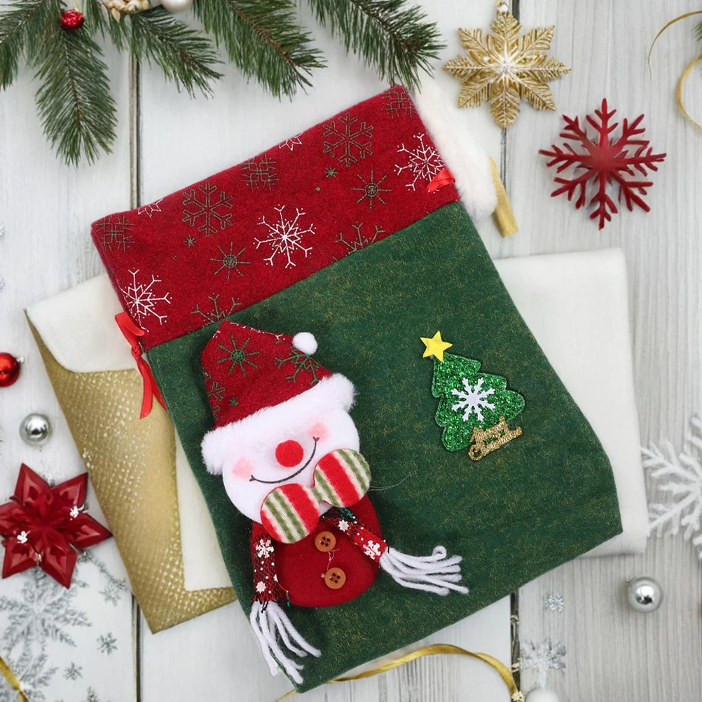 

2Pcs Christmas Felt Gift Bags Drawstring Closure Vintage Style Holiday Wrapping Pouches Party Treat Bags Felt Tote Bag