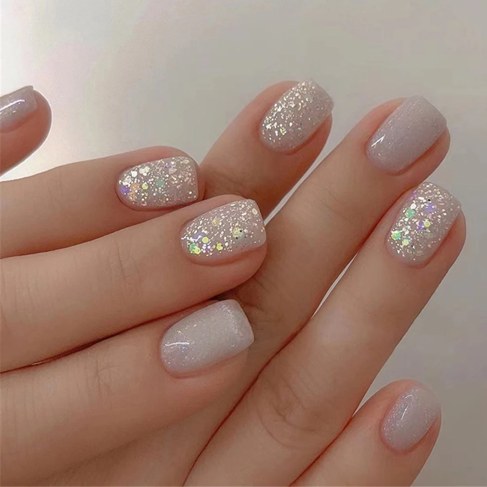 Faux ongles français doux rose nude avec design, manucure nacrée courte, paillettes à la mode, N64.Set