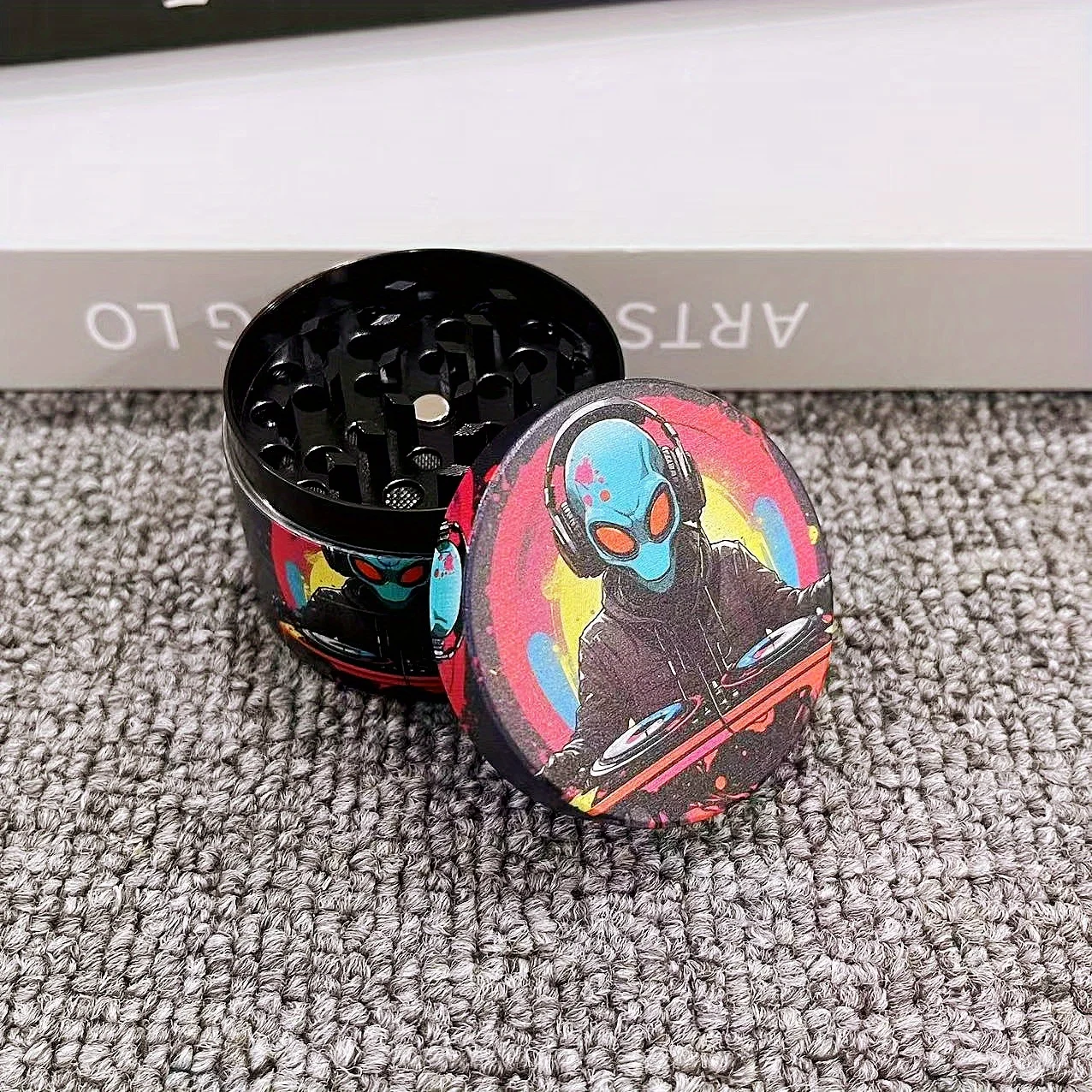 2inch Metal Alien Herb Grinder Zinc Alloy Mill Manual Tobacco Grass Pepper Grinder Cigarette Cigar Tools Smoking Accessories