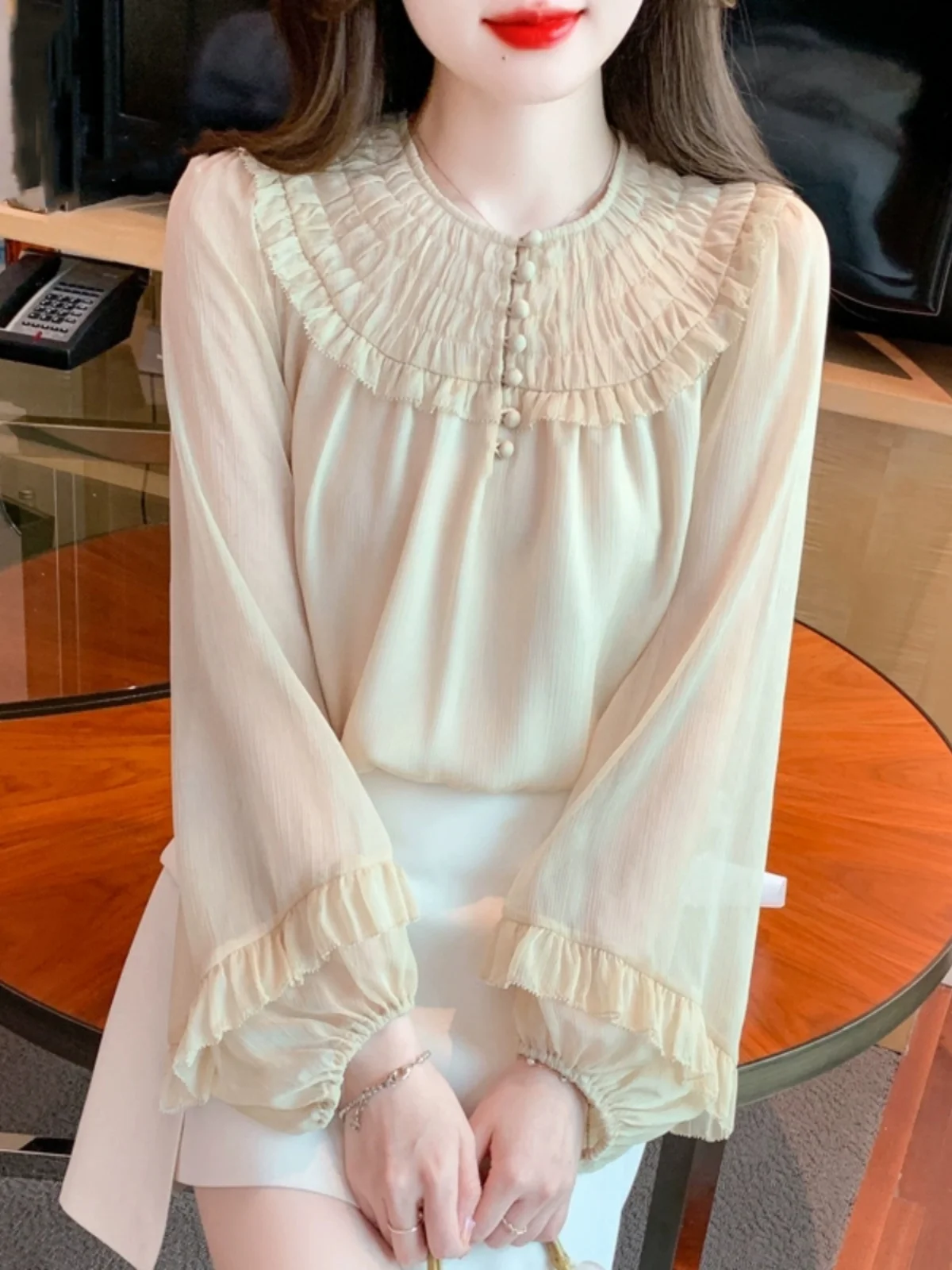 

Faionable round Ne Long Sve Women's Chiffon irt Spring Autumn New Sle Lantern Sve Top Commute Sle Color