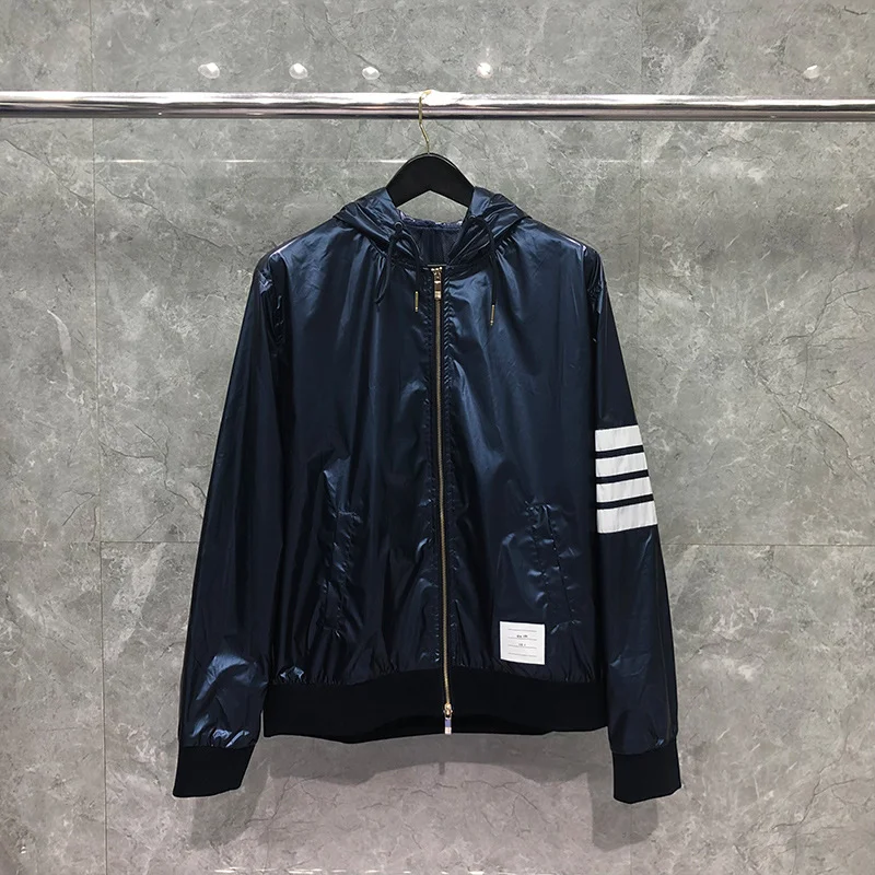 

Men's Loose Fit Hooded Jaet Spring Autumn New Korean Sle Satin Windbreaker Versatile Haome Thin Outerwear Jaet