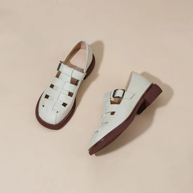 ماركة Girseaby 2025 تخفيضات على حزام مشبك صيفي جديد مقاس كبير 42 43 أحذية نسائية يومية غير رسمية ناعمة أحذية نسائية مسطحة 32 33 بمقدمة مربعة