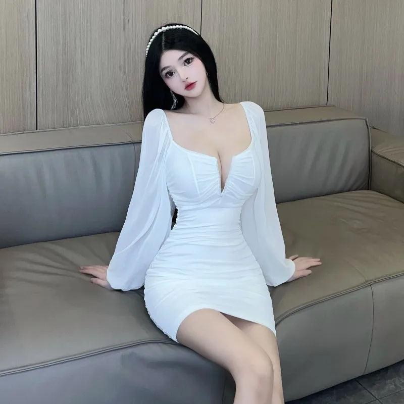 セクシーなホワイトディープVネックカットミニペンシルクラブパーティードレス2025秋レトロスクエアカラーロングスリーブボディコンショートドレスベスティドス