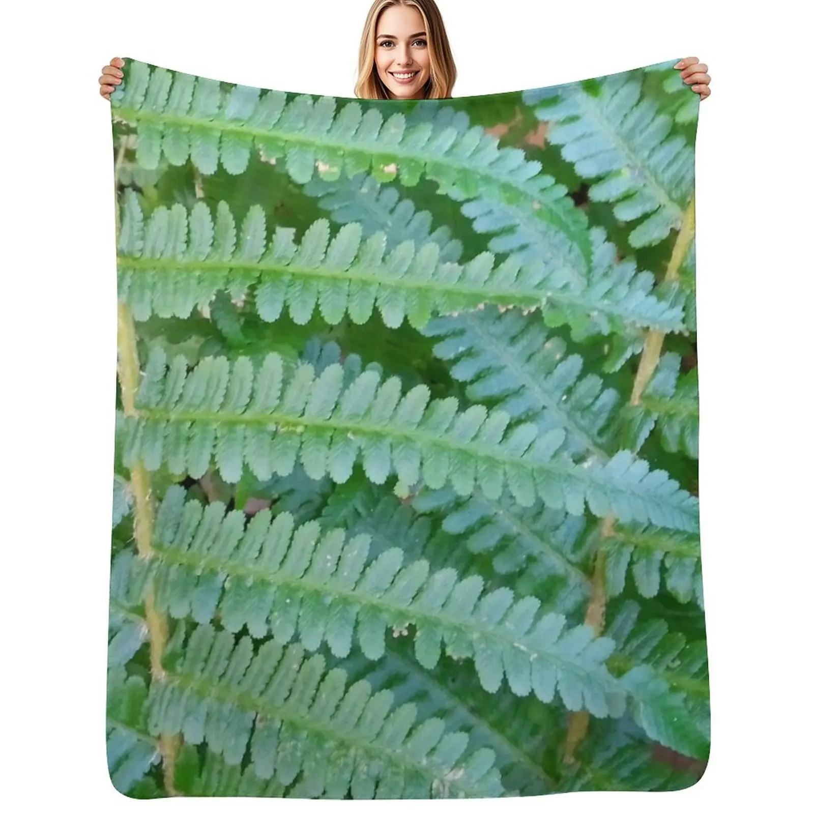 Green leaves Throw Blanket Fade Resistant Durable Throw Blanket