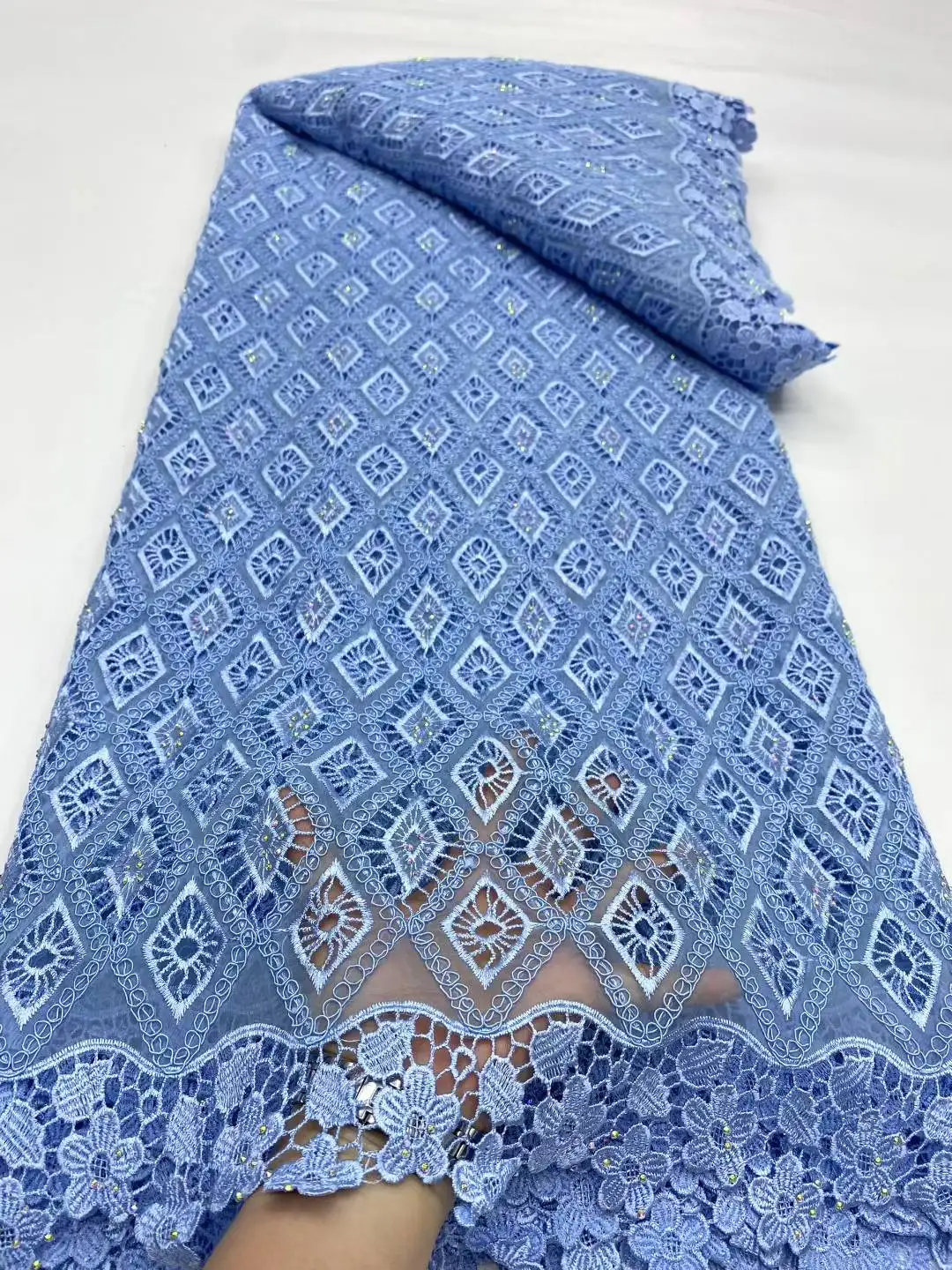 

2025 New African French Nigerian High End Milk Silk With Stones Lace Fabric Mesh for Embroiderg Wedding Party Bride Sewing Dress