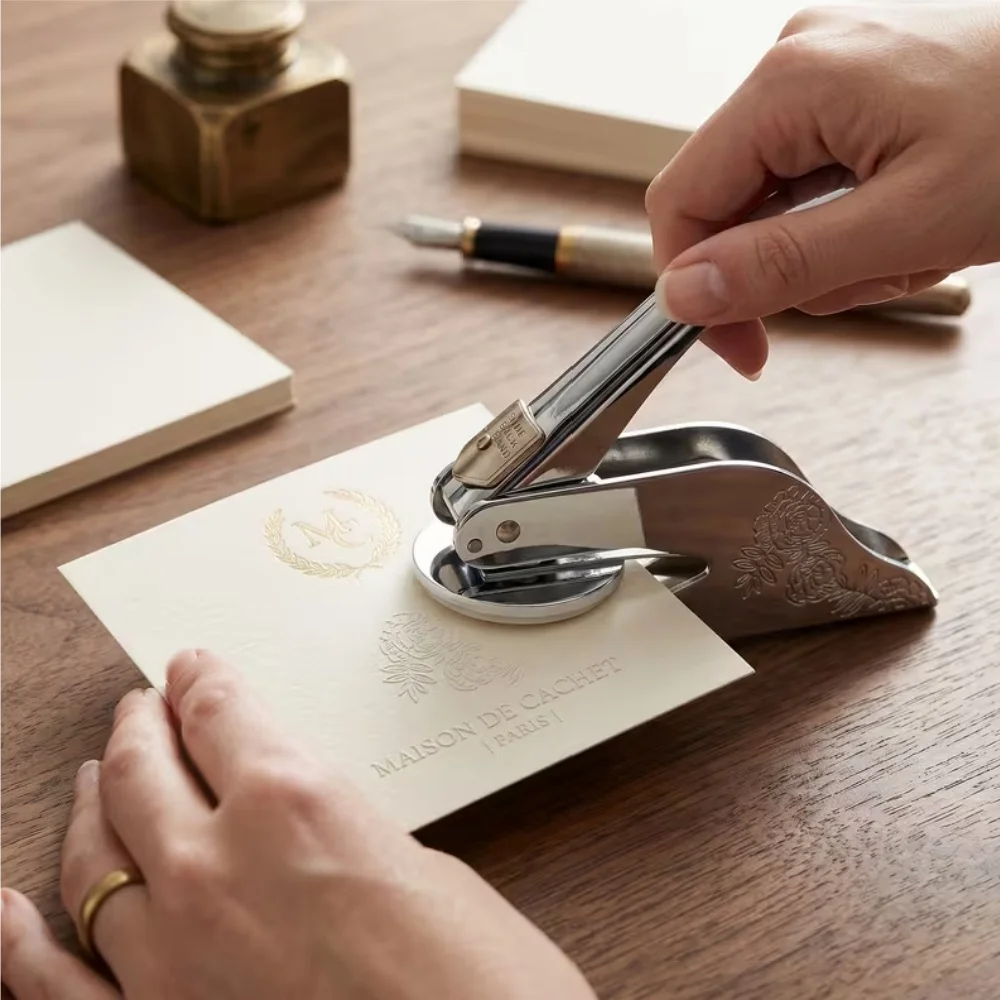 Tampon à embosser personnalisé, sceau de livre personnalisé, personnalisation de logo pour invitations de mariage, tampons à embosser pour papier