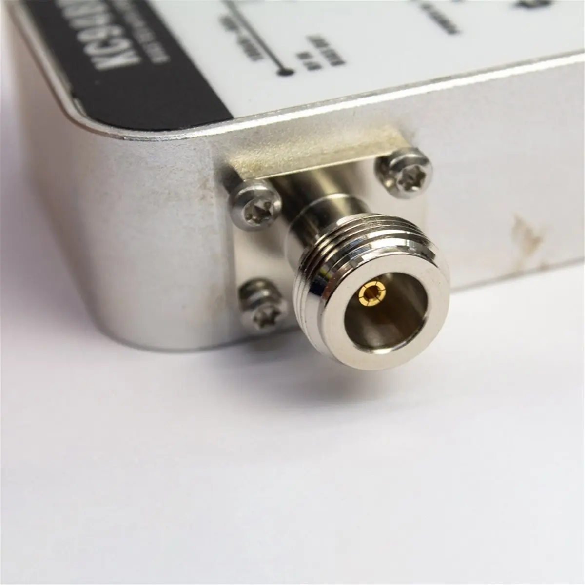 

2026 New DC Bias Feeder Power Supply KC9480 1MHz-6GHz Antenna Amplifier Limited Amplitude Isolation for Enhanced Signal Matching