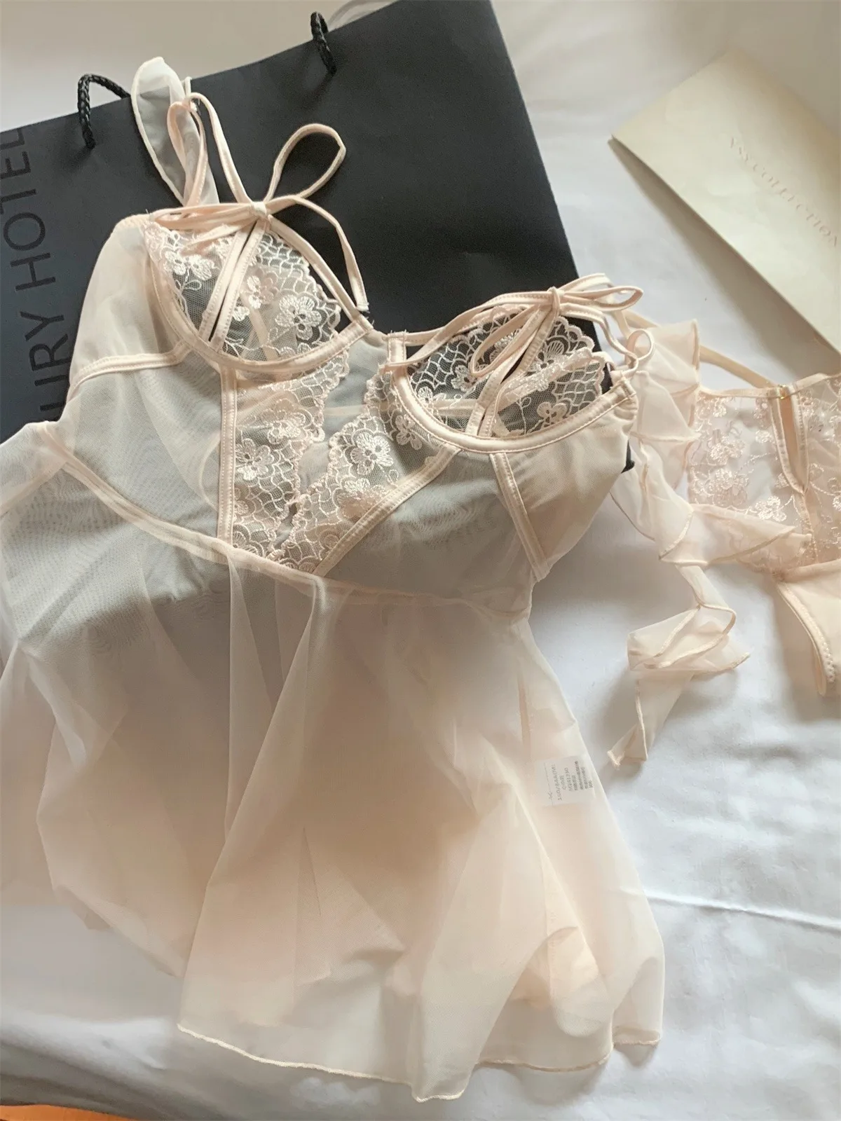 

Темпераментная сказочная ночная рубашка, розовая тонкая кружевная атласная удобная атмосфера, отбеливающая ночная рубашка, комплект трусов