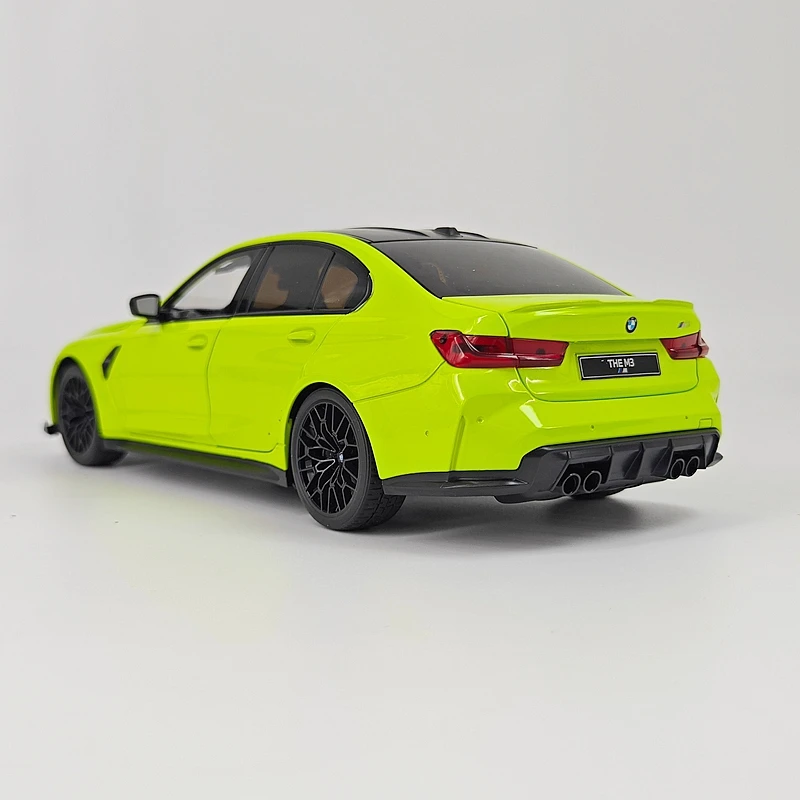 1:18 simulation BMW M3 CS LCI alloy car model ornament collection static gift decoration door and engine hood trunk can be open